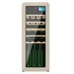 Cecotec Weinkühlschrank 18 Flaschen Retro Bolero Grandsommelier Origin 18 Hit Beige. Beige mit LED-Steuerung, Temp. 5-20ºC, Kompressor, NoFrost, Holzregale, Innenbeleuchtung, Belüftung